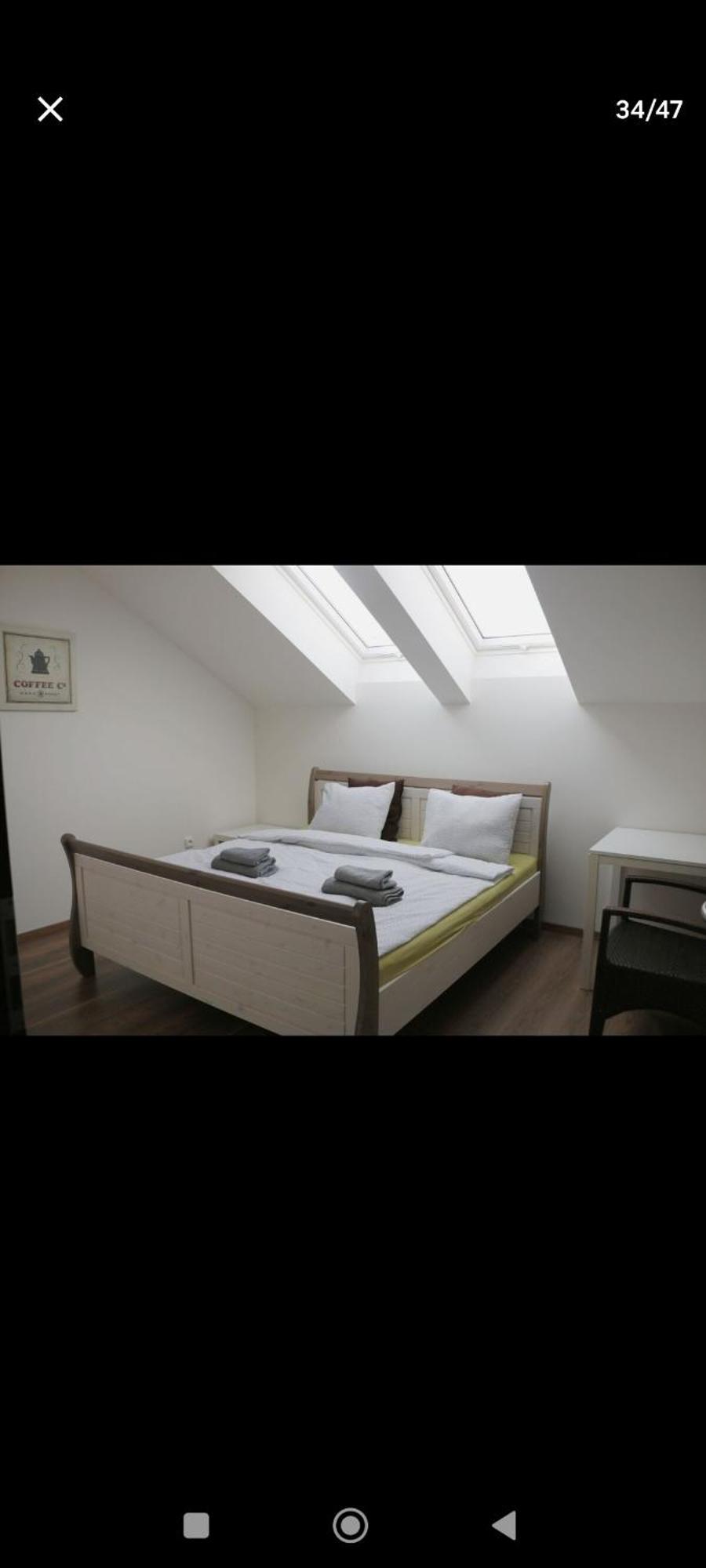 Urban, 2 Bedroom, Six Min Tram Charles Bridge Apartment Prague